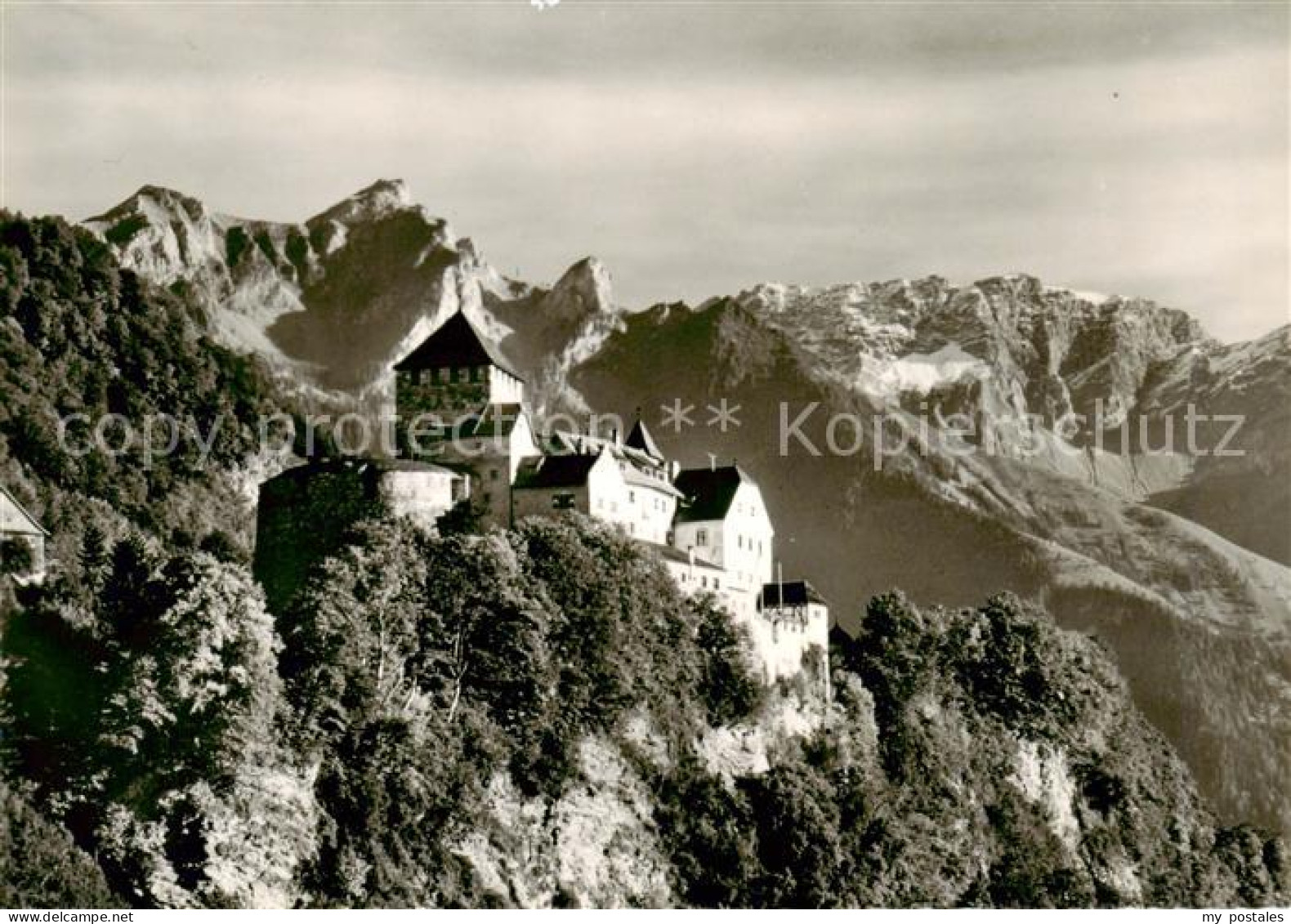 73811207 Liechtenstein Fuerstentum Schloss Vaduz Mit Falknis  - Liechtenstein