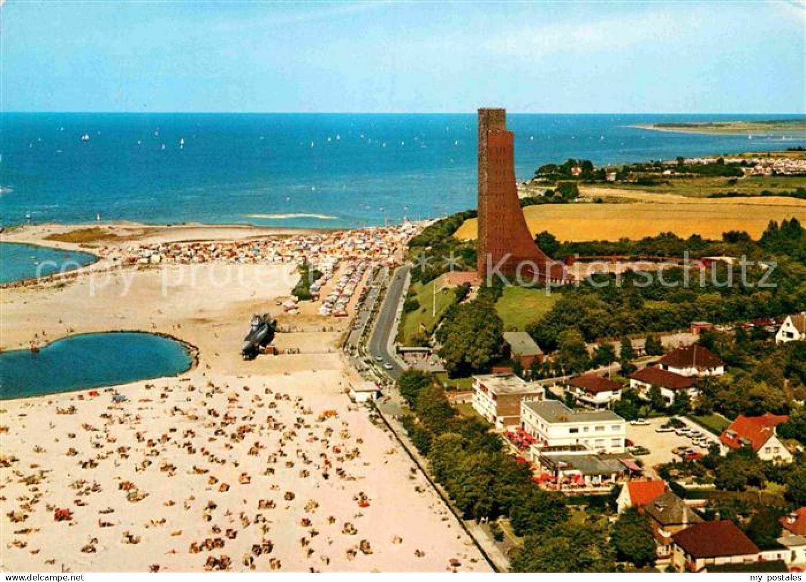 72798787 Laboe Strand Marine Ehrenmal Fliegeraufnahme Laboe - Laboe