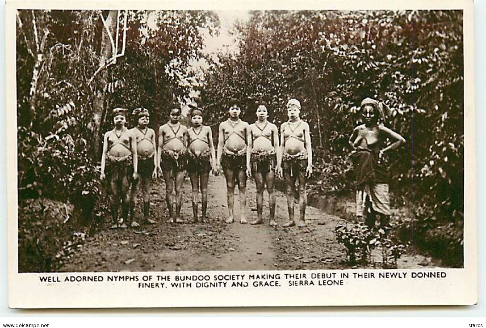 Sierra Leone - Well Adorned Nymps Of The Bundoo Society Making Their Debut In Their Newly Donned Finery, With Dignity .. - Sierra Leone