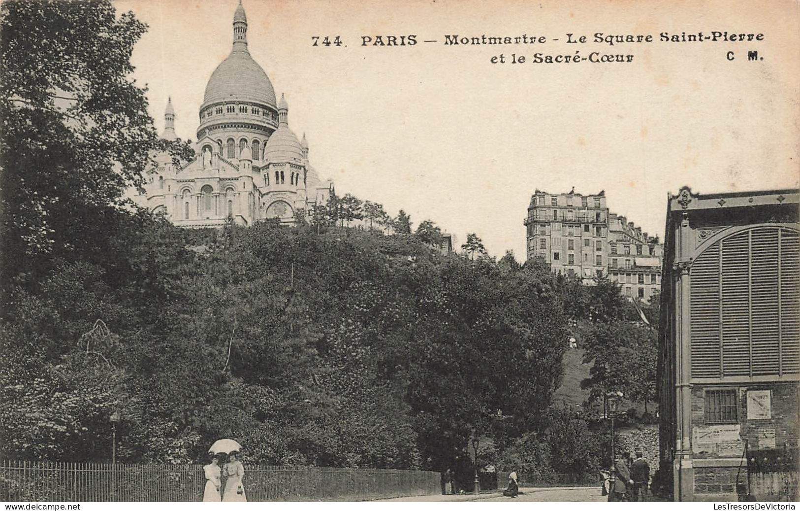 FRANCE - Paris - Montmartre - Vue De Loin - Le Square Saint Pierre Et Le Sacré-cœur -  Carte Postale Ancienne - Sacré Coeur