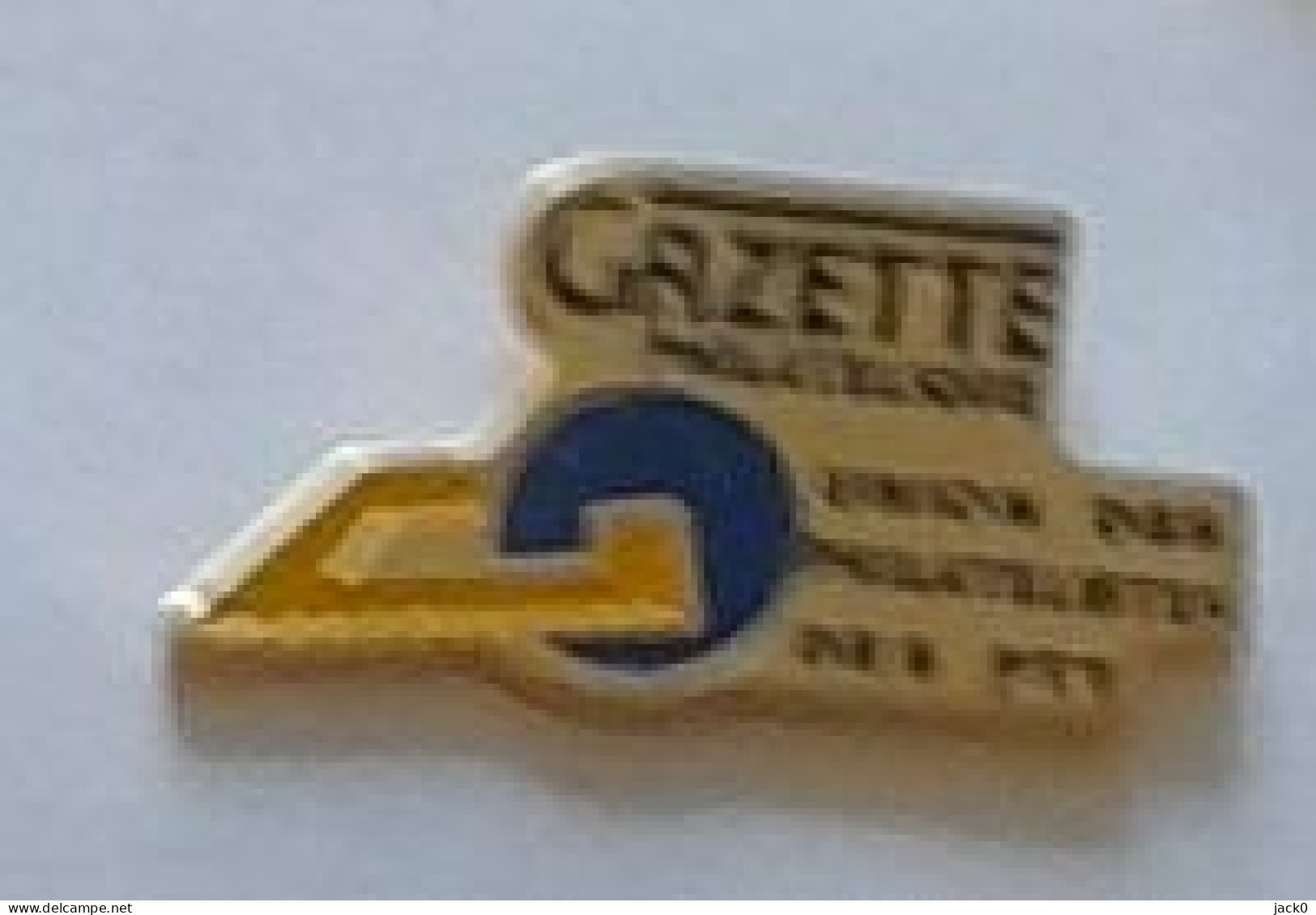 Pin' S  LA  POSTE, GAZETTE  PHILATHELIQUE, UNION  DES  PHILATELISTES  DES  P.T.T - Postes