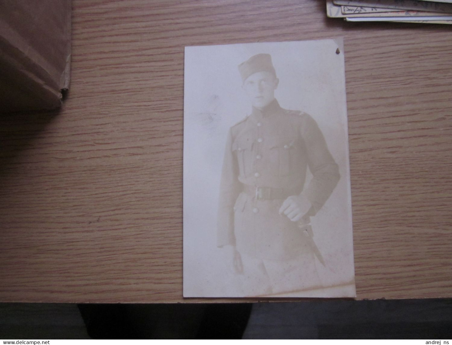 Serbian Soldiers Uniforms With A Bayonet - Serbie