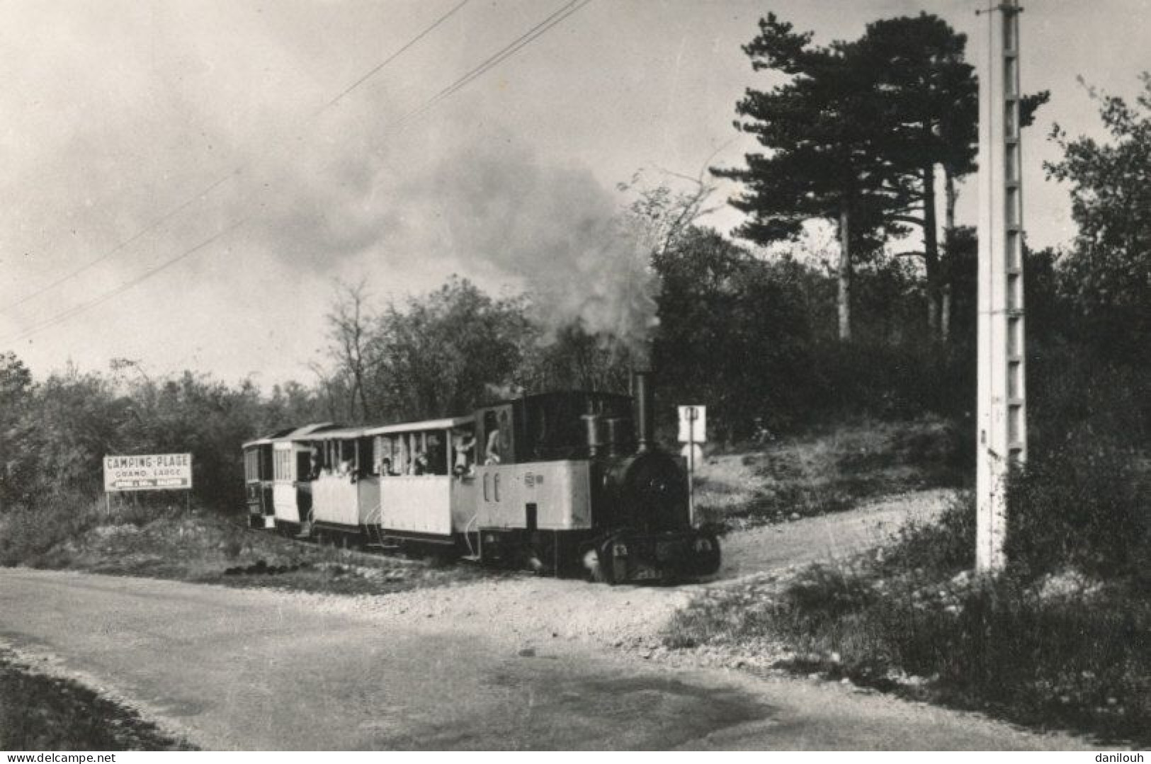 69 // Chemin De Fer Touristique De MEYZIEU   Train à La Sortie De La Tranchée Du Grand Large  CPSM PETIT FORMAT - Meyzieu