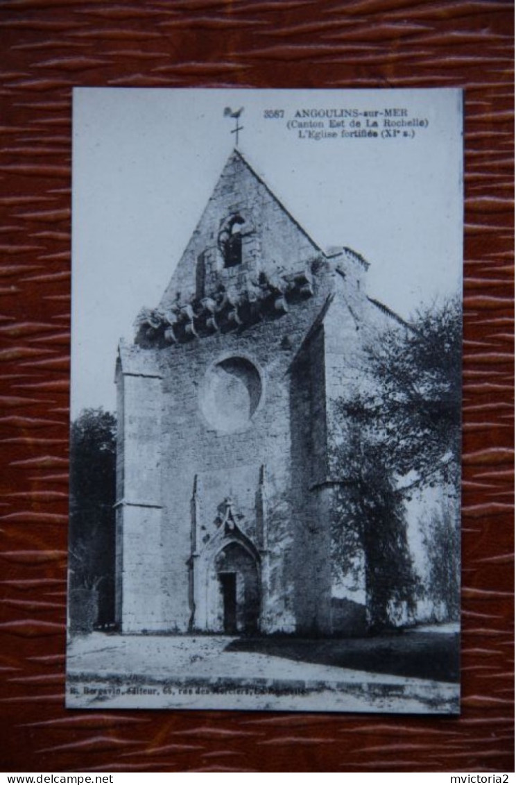 17 - ANGOULINS : L'Eglise Fortifiée - Angoulins