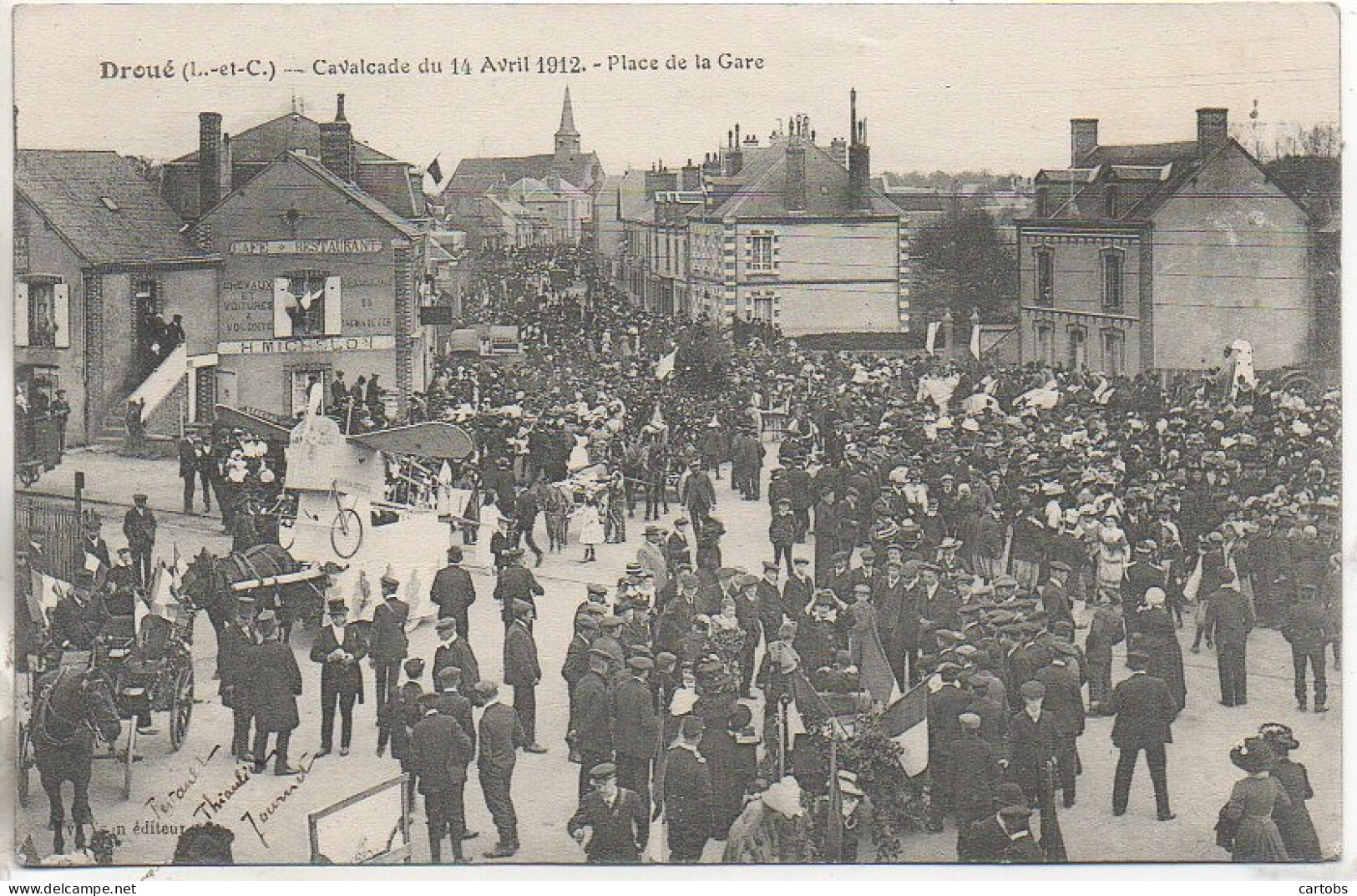 41 DROUE - Cavalcade Du 14 Avril 1912 - Place De La Gare (TOP) - Droue