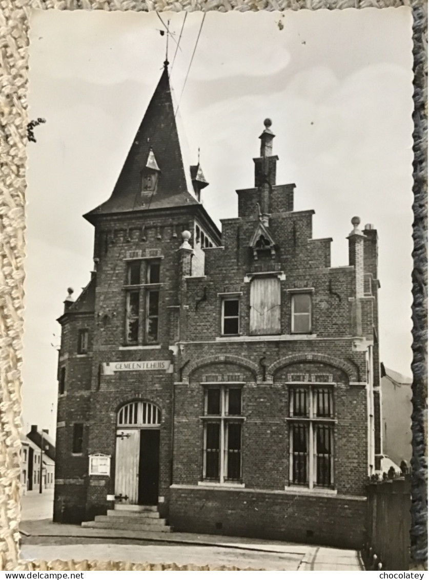 Sint Pieters Lille Gemeentehuis - Lille