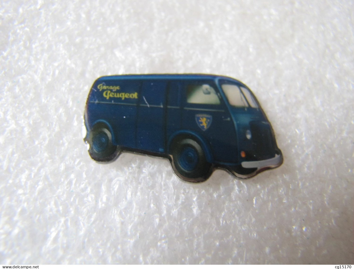 PIN'S  PEUGEOT  D 4 - Peugeot