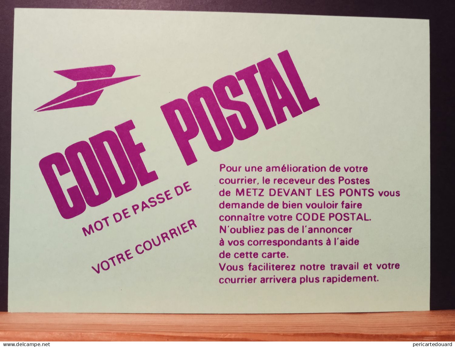 Code Postal. Carte Postale Verte Claire En Franchise,  57050  METZ. Neuve - Covers & Documents