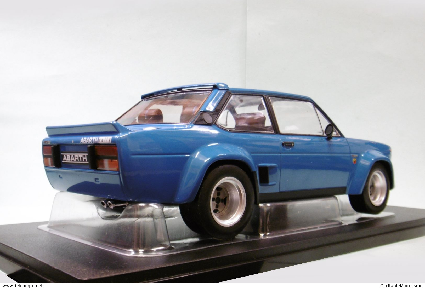 Ixo - FIAT 131 ABARTH 1980 Bleu Réf. 18RMC129 Neuf NBO 1/18 - Ixo