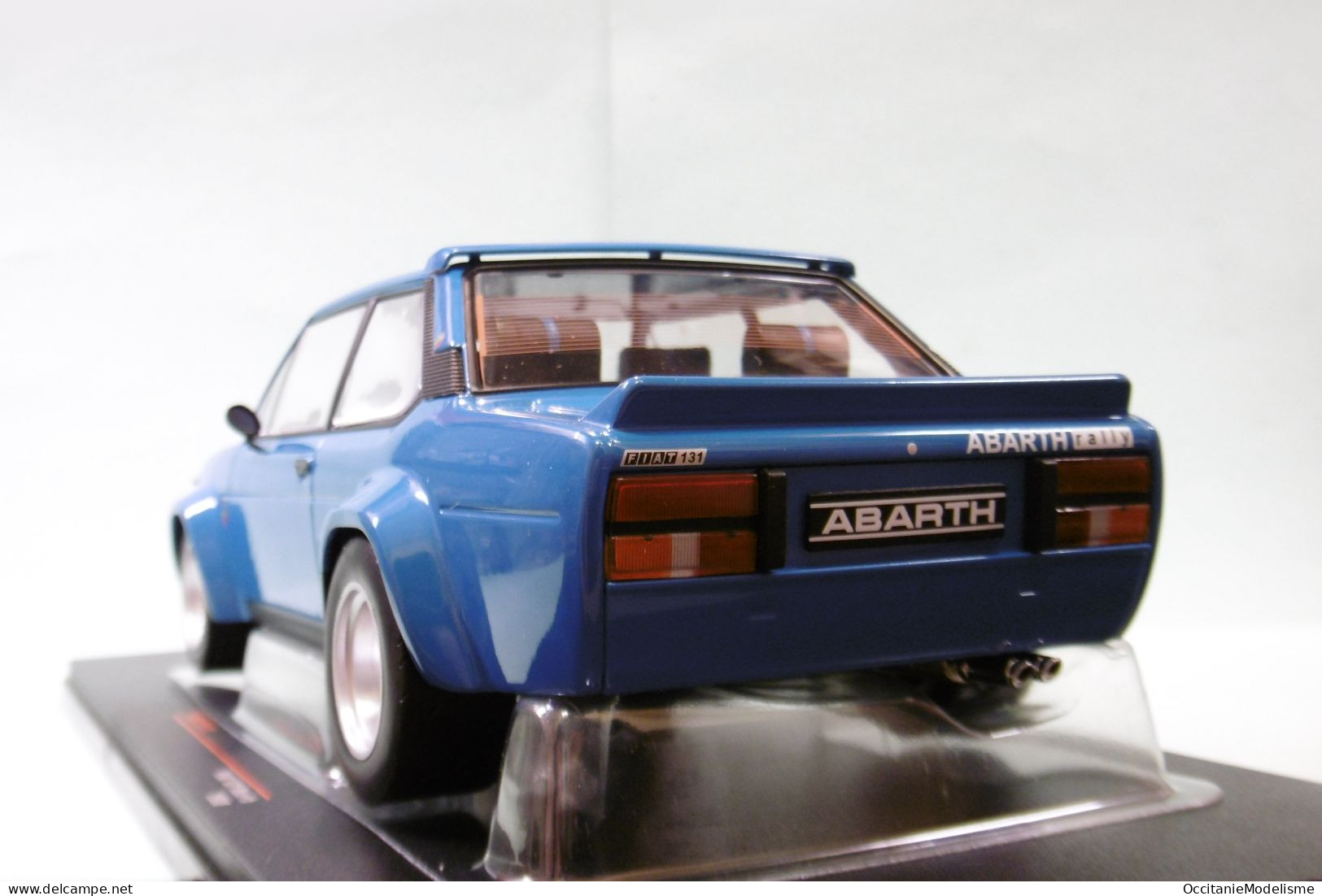 Ixo - FIAT 131 ABARTH 1980 Bleu Réf. 18RMC129 Neuf NBO 1/18 - Ixo