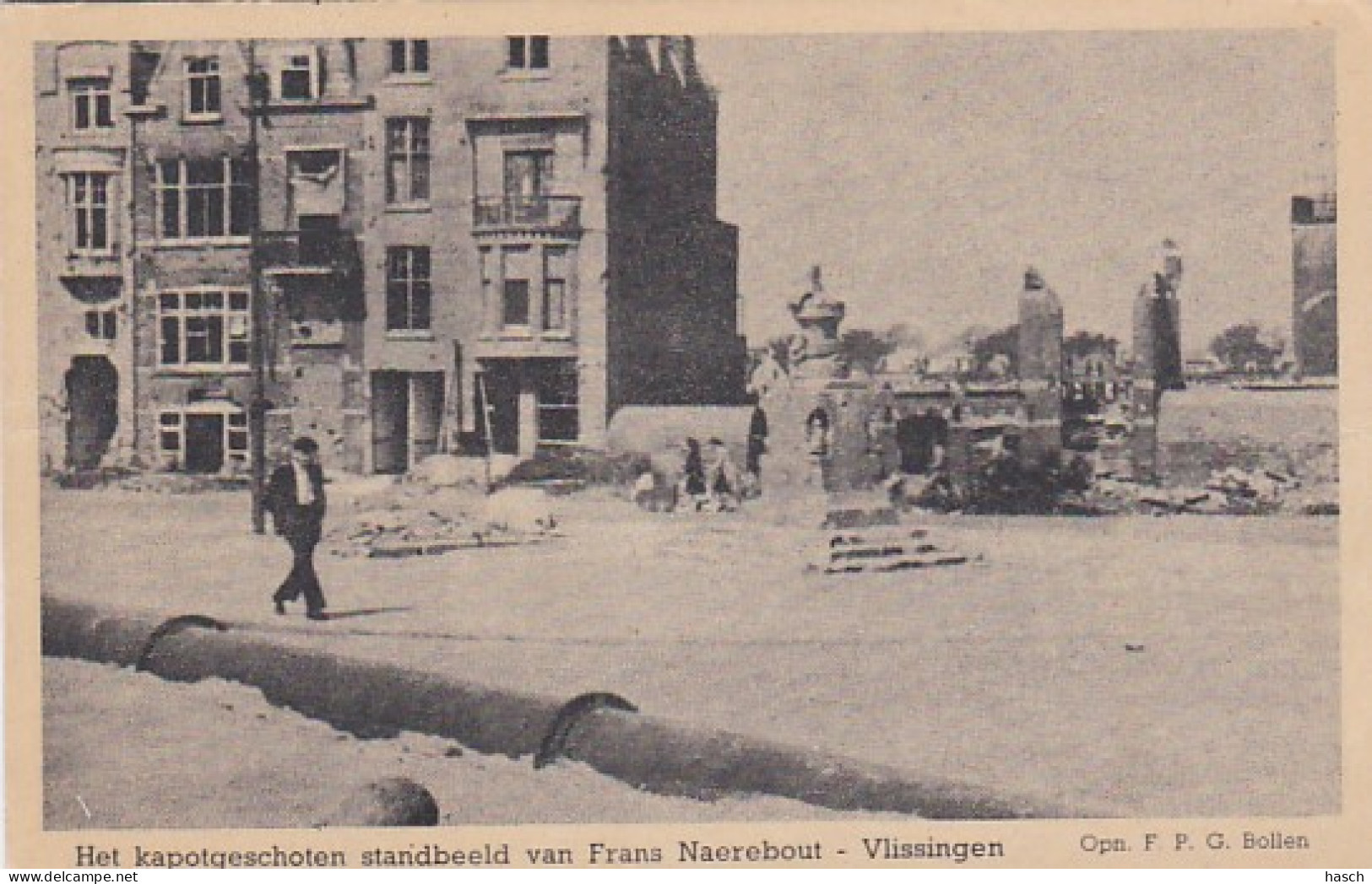 260376Vlissingen, Het Kapotgeschoten Standbeeld Van Frans Naerebout. )Opn. F. P. G. Bollen)(zie Hoeken En Randen) - Vlissingen