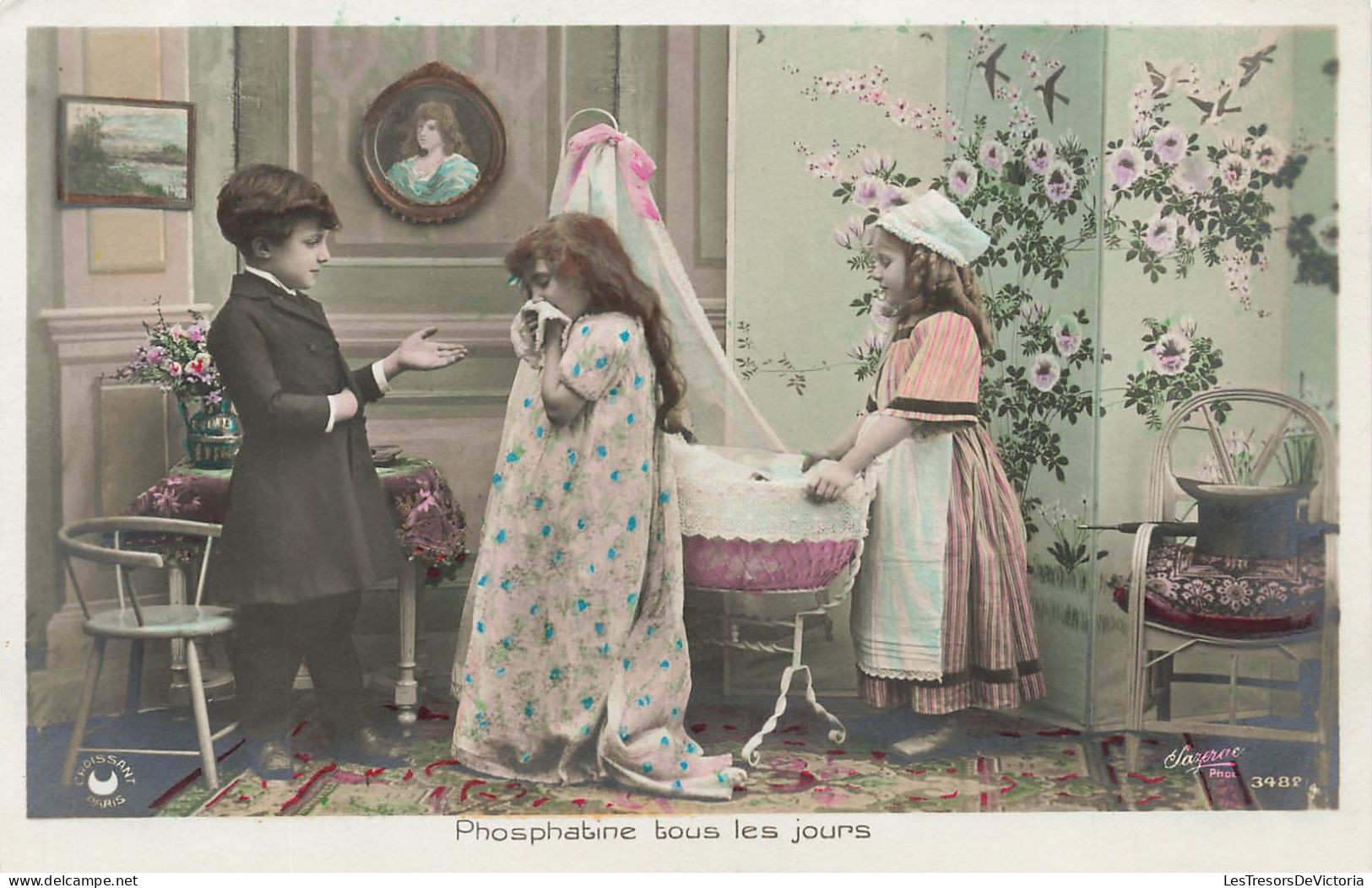 ENFANTS - Scène - Phosphatine Tous Les Jours - Poupée - Enfants Jouant Au Docteur - Carte Postale Ancienne - Taferelen En Landschappen