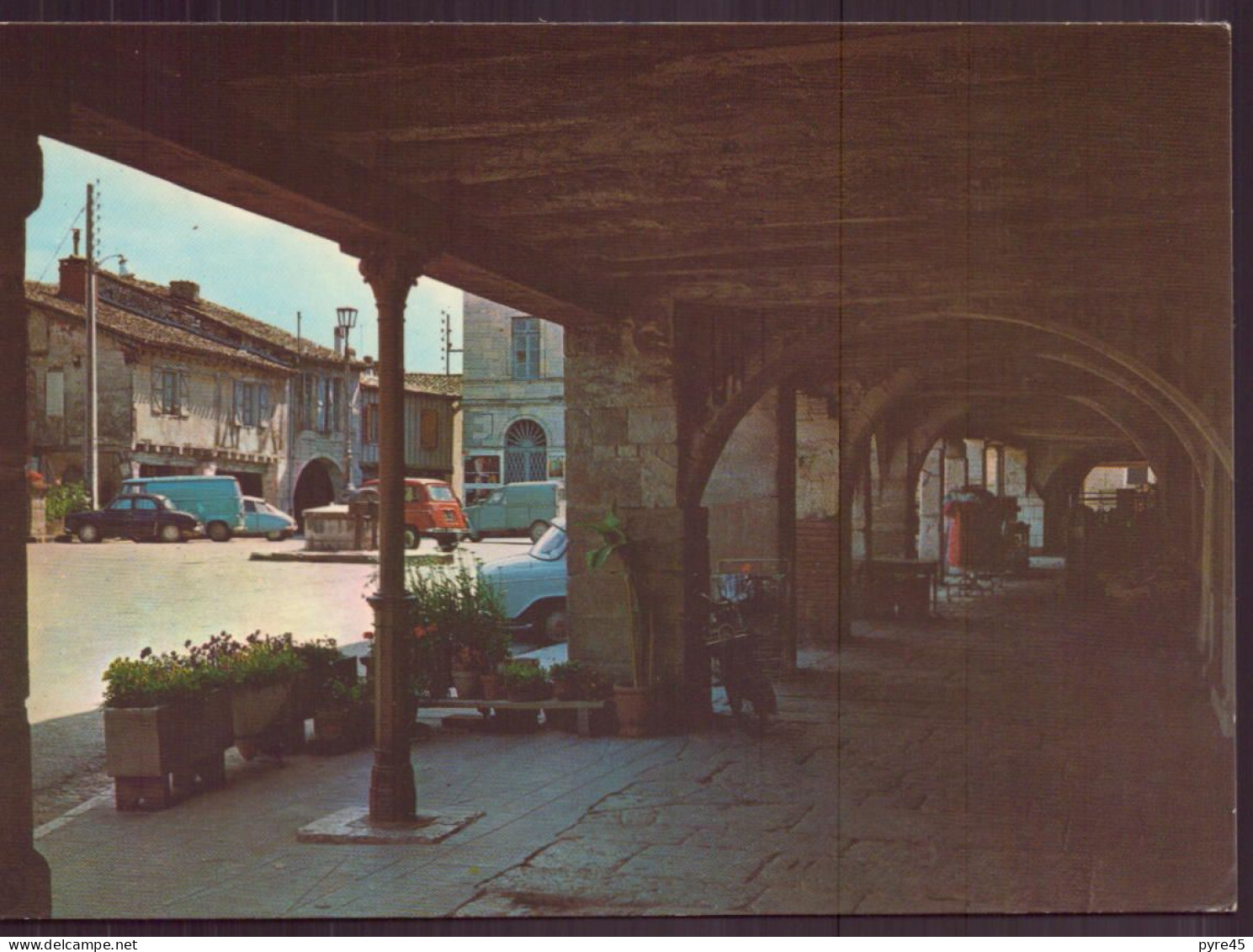 MONTPEZAT DE QUERCY LES ARCADES PLACE DE LA MAIRIE 82 - Montpezat De Quercy