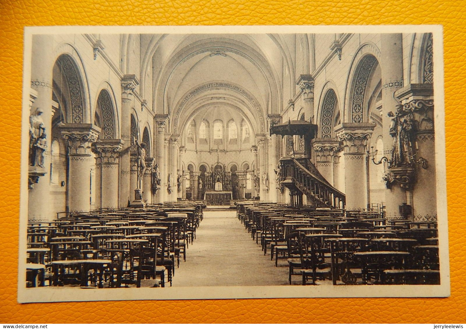 CARNIERES  -  Intérieur De L'Eglise St Hilaire - Morlanwelz