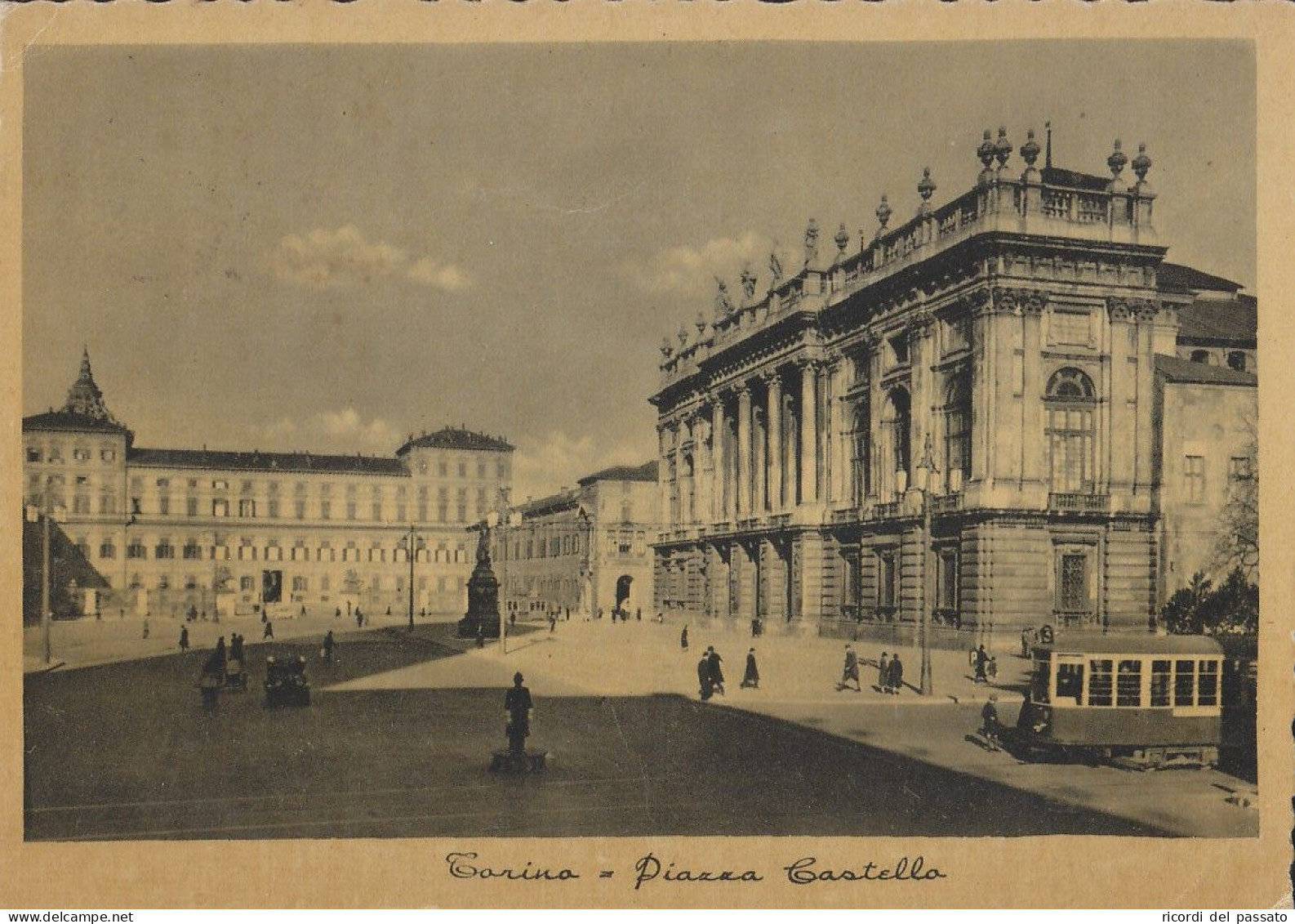 Cartolina Torino - Piazza Castello - Places