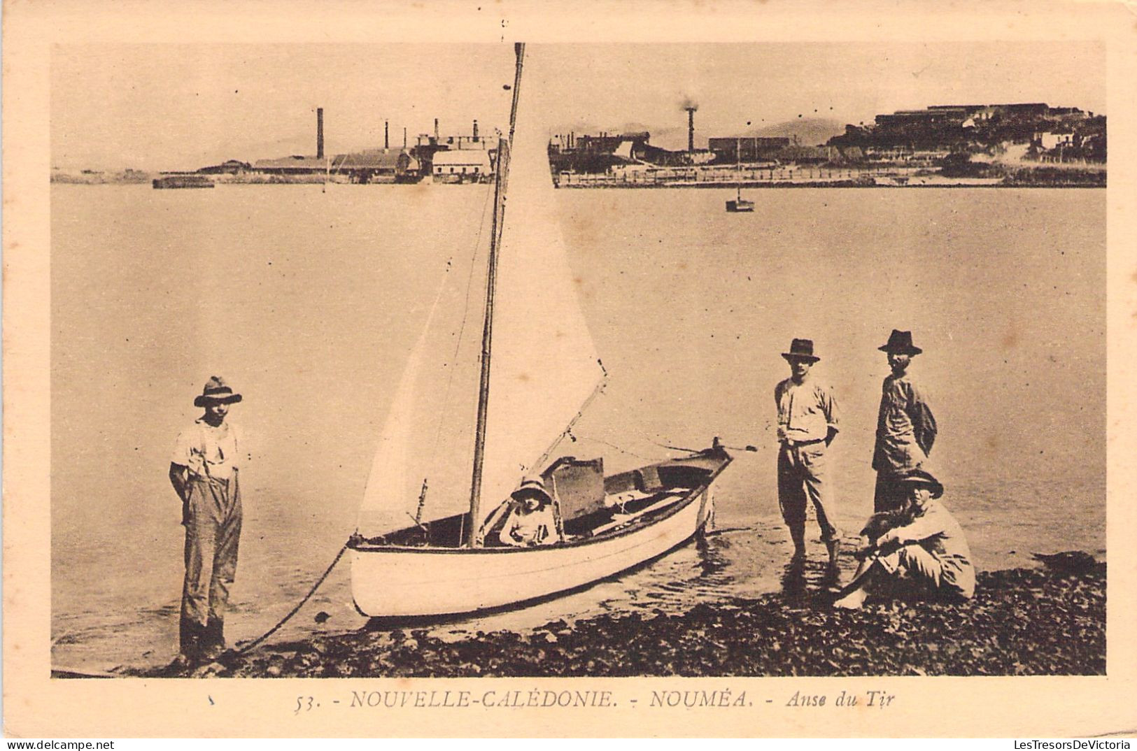 Nouvelle Calédonie - Noumea - Anse Du Tir - Animé - Petite Barque A Voile -  Carte Postale Ancienne - Nouvelle-Calédonie