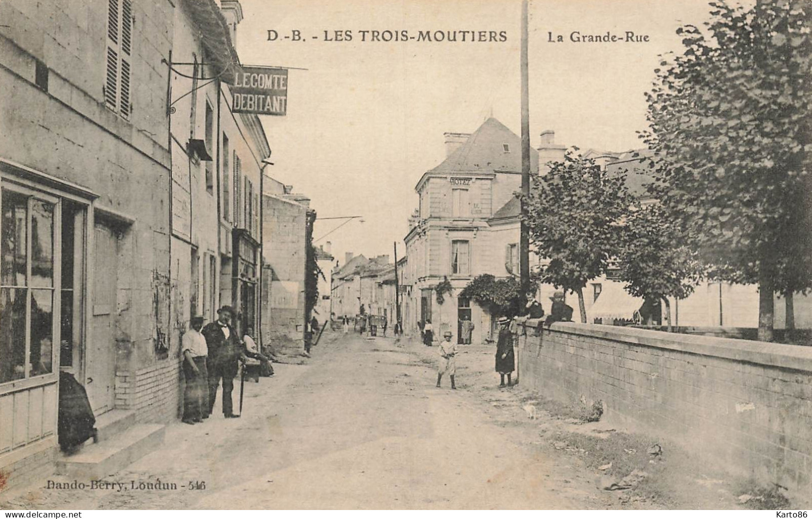Les Trois Moutiers * La Grande Rue * LECOMTE Débitant * Commerce Magasin Villageois - Les Trois Moutiers
