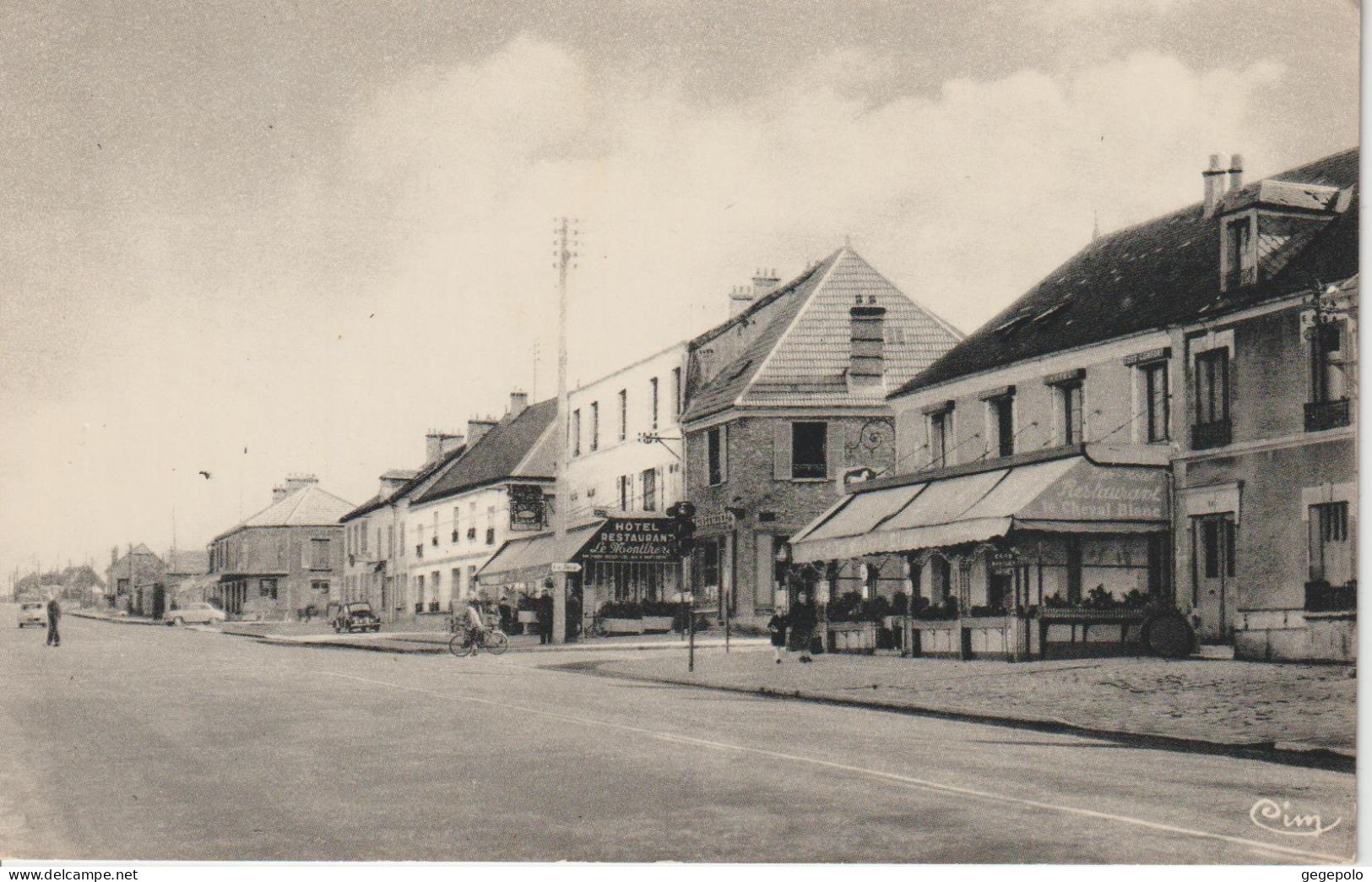 MONTLHERY - Route D'Orléans - Montlhery