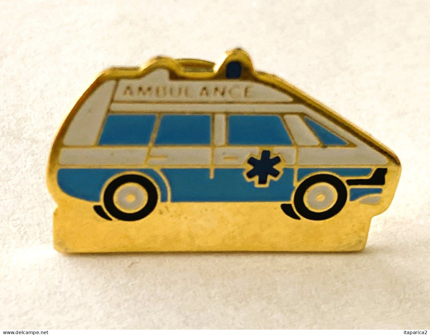 PINS MEDICAL AMBULANCE   /  33NAT - Medizin