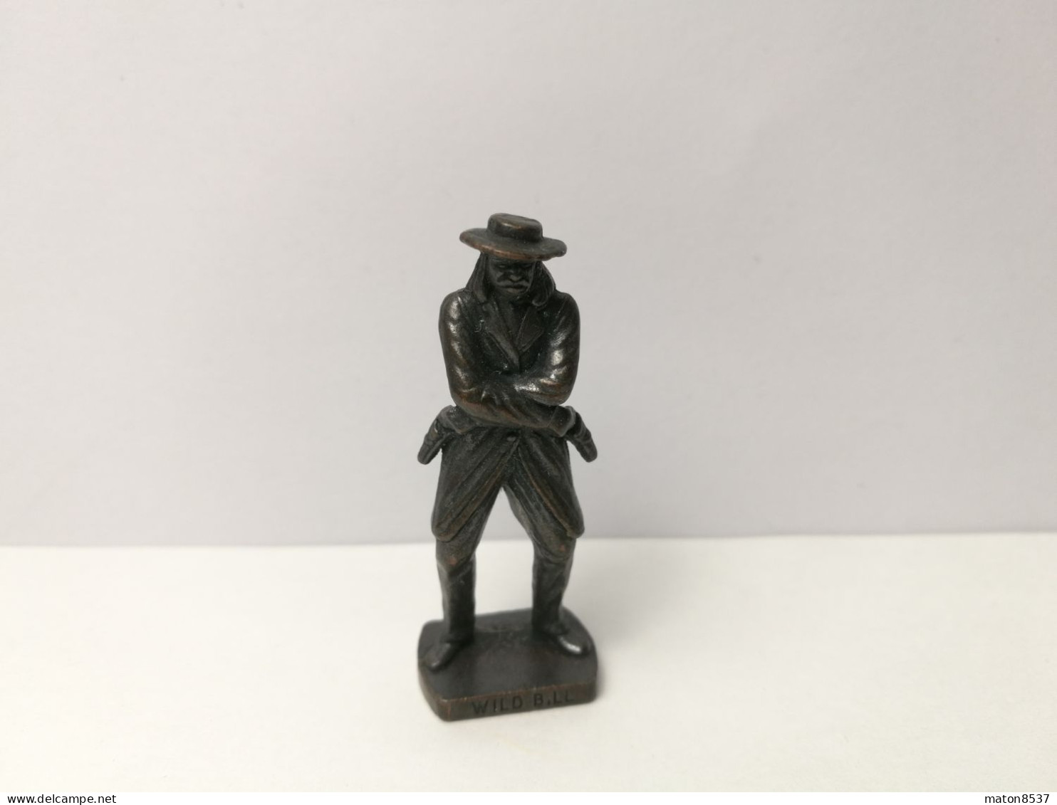 Kinder :  Berühmte Westmänner 1979-85-93 - Wild Bill - Alt Brüniert - Made In Italy - 40 Mm - 5 - Figurines En Métal