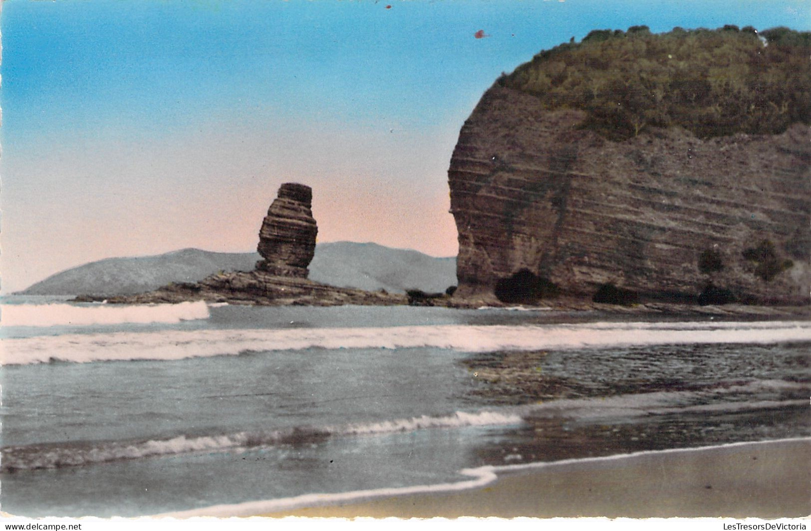 Nouvelle Calédonie  - Bourail - La Roche Percée -  Carte Postale Ancienne - New Caledonia