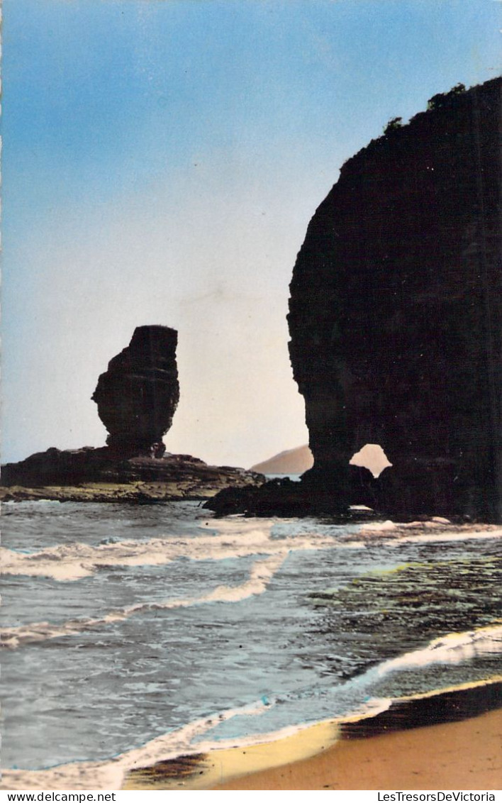 Nouvelle Calédonie  - Bourail - La Roche Percée - Le Bonhomme - Carte Postale Ancienne - Neukaledonien