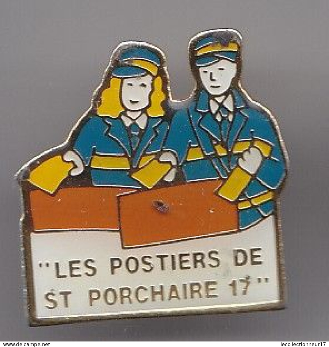 Pin's Les Postiers De Saint Porchaire En  Charente Maritime Dpt 17 Réf 5787 - Postes