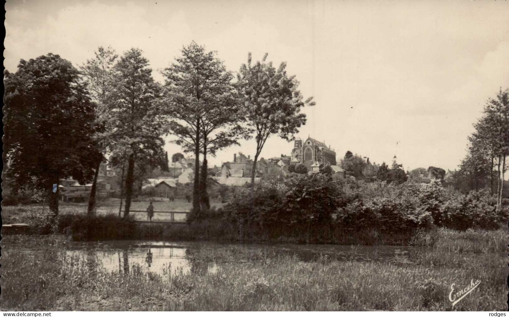 44 , Cpsm ST JULIEN De VOUVANTES , Vue Générale (11477) - Saint Julien De Vouvantes