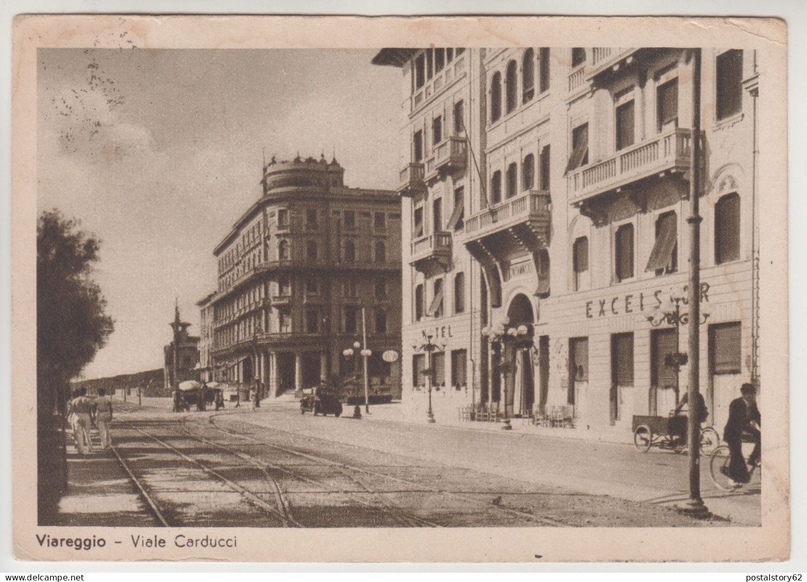 Viareggio, Viale Carducci. Cartolia Viaggiata 1933 - Viareggio