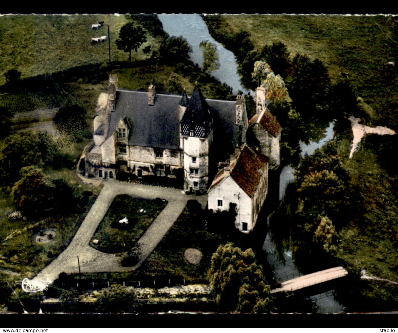 58 - GUERIGNY - VUE AERIENNE - CHATEAU DE VILLEMENANT - Guerigny