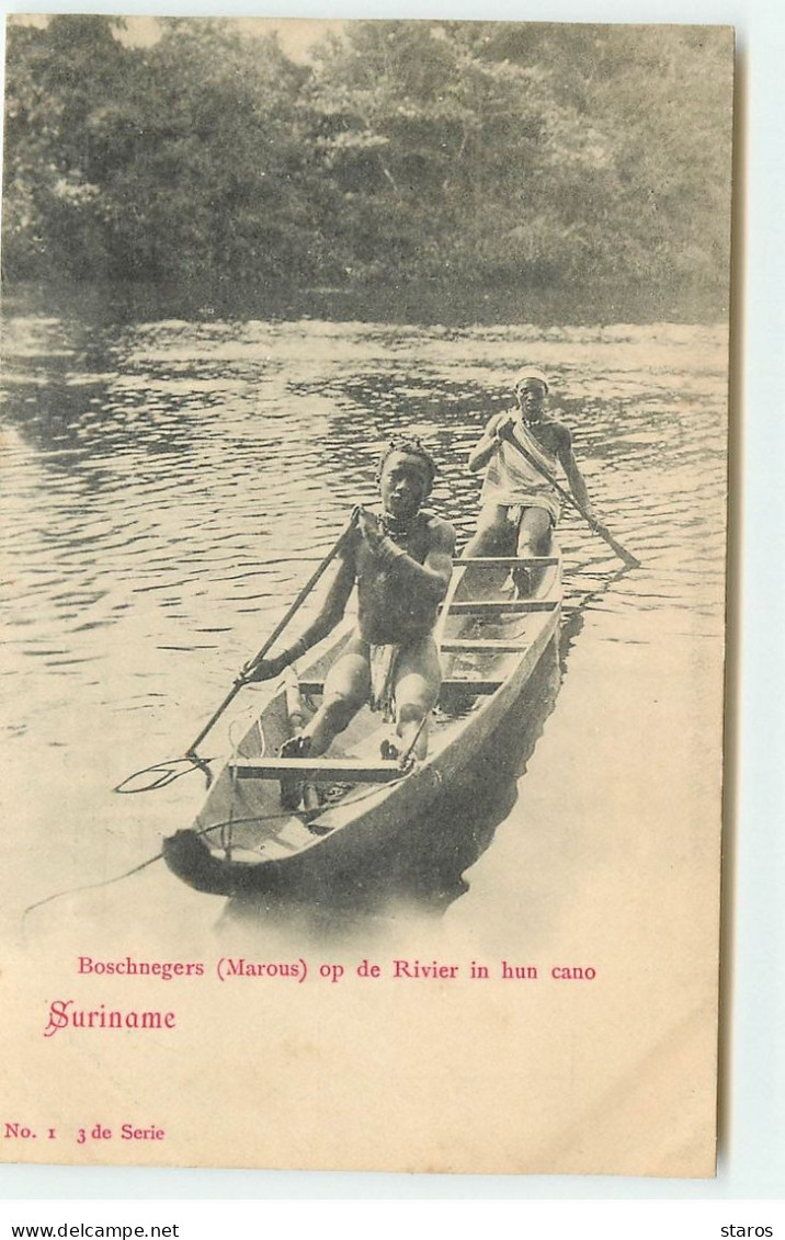 SURINAME - Boschnegers (Marous) Op De Rivier In Hun Cano - Surinam