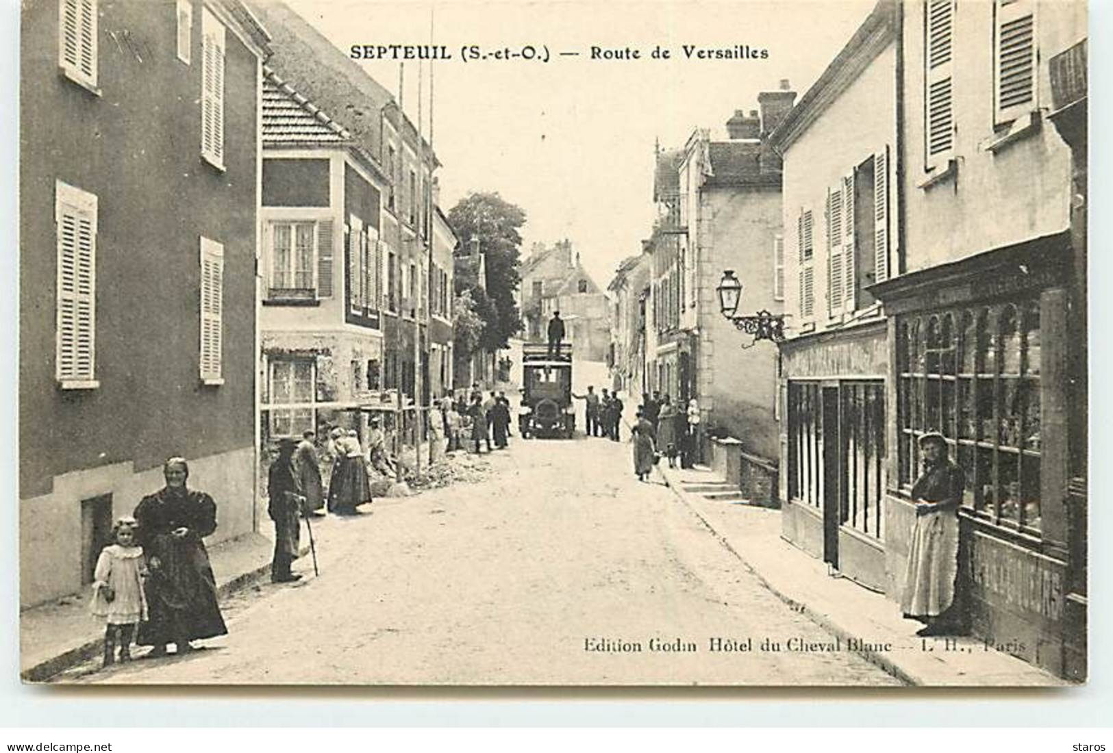 SEPTEUIL - Route De Versailles - Autobus - Septeuil