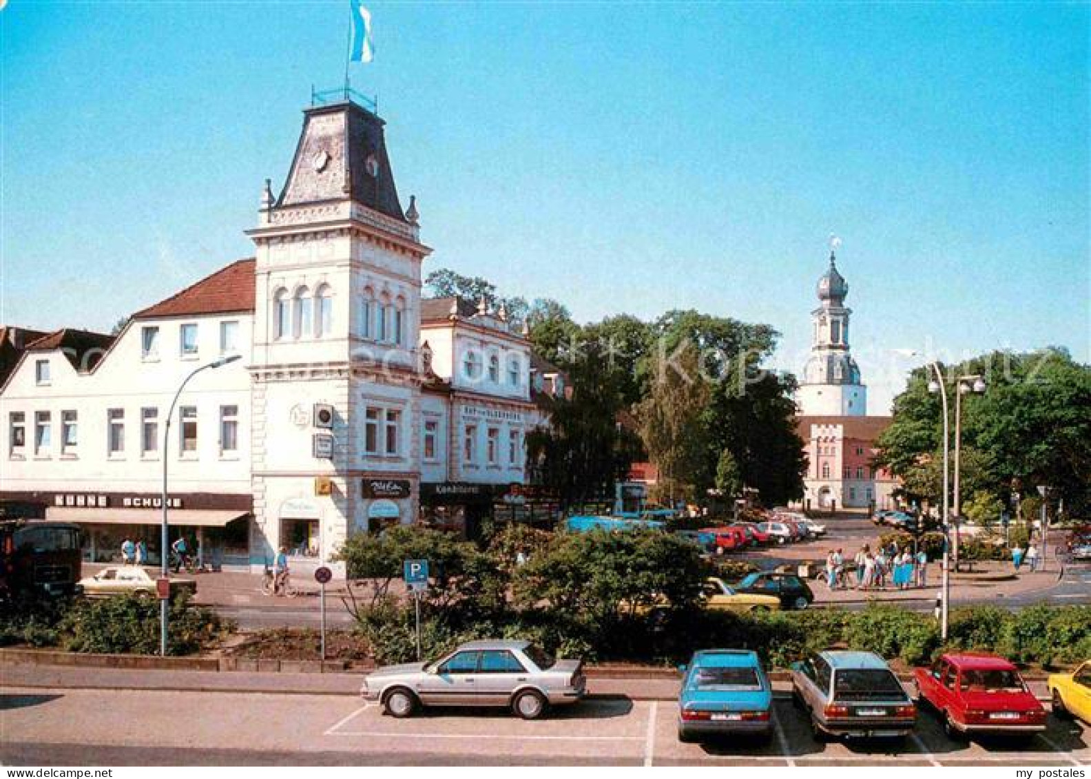 72856719 Jever Schlossplatz Mit Hof Von Oldenburg Heimatmuseum Jever - Jever