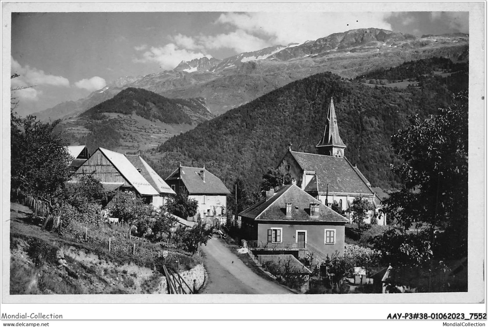 AAYP3-38-0236 - ALLEMONT-OISANS - L'Eglise Et Les Grandes Rousses - Allemont