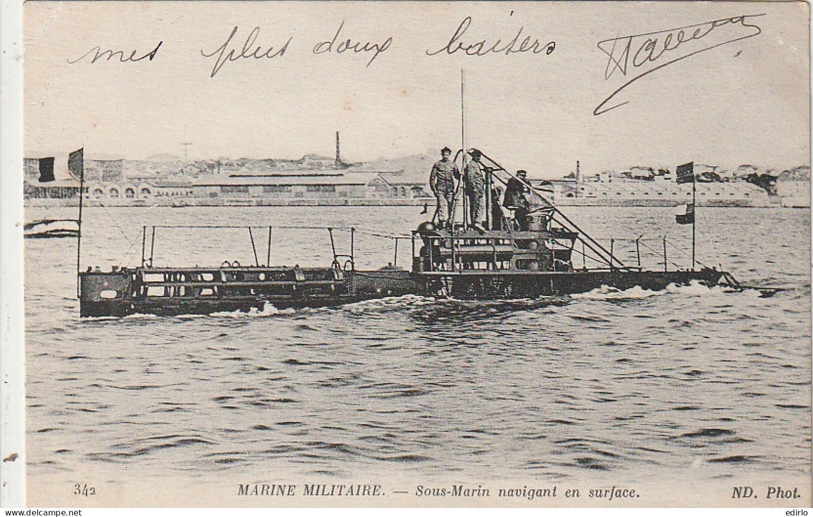  ***  BATEAUX  ****   MARINE MILITAIRE --- Sous Marin Naviguant En Surface écrite De Vannes TTB 1916 - Sous-marins