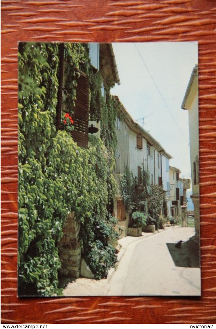 83 - LE CASTELLET : Rue Du Jeu De Paume - Le Castellet