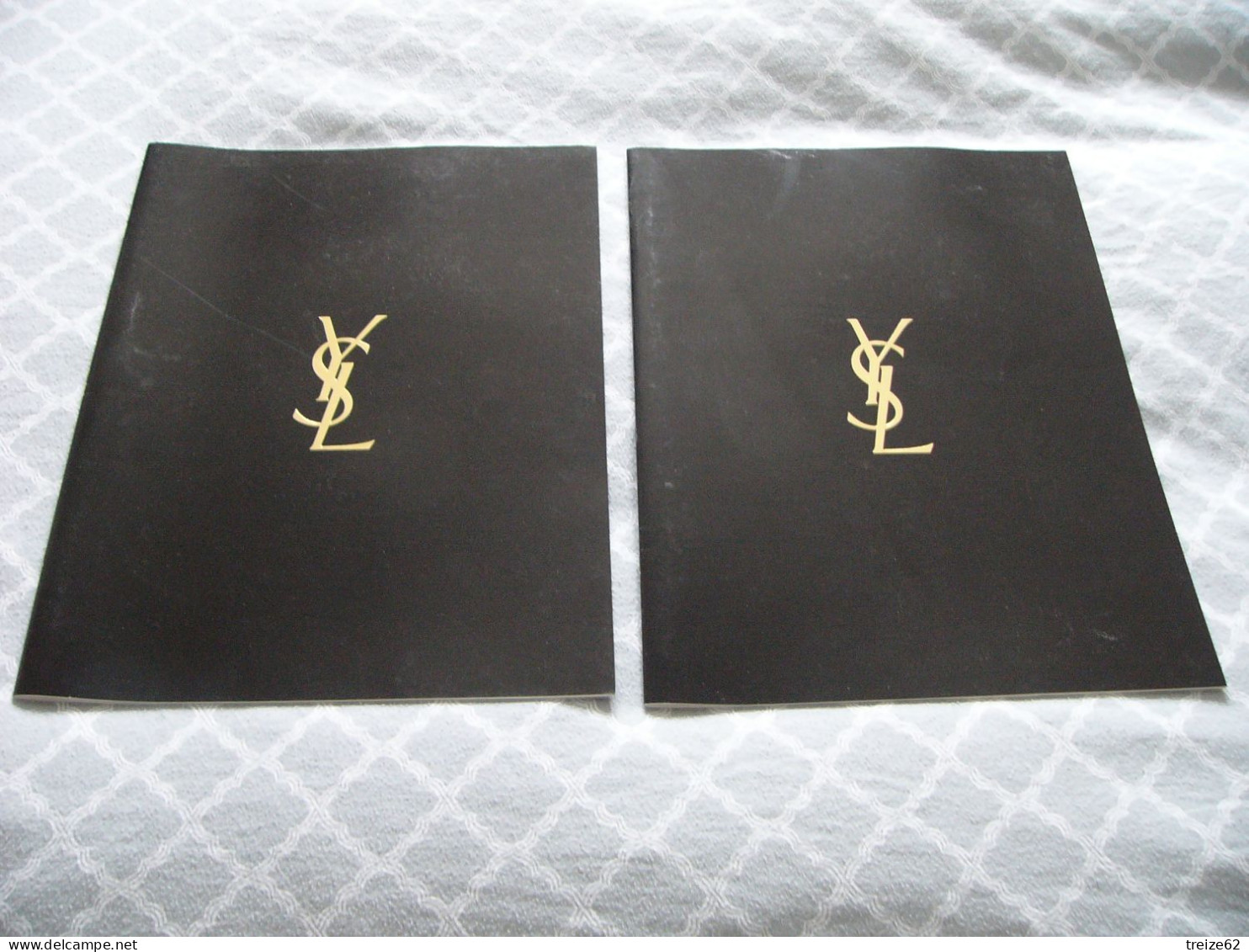 2 Grands Livrets YVES SAINT LAURENT 1993 1994 Bas Et Collants Concept Modèles ++ - Fashion