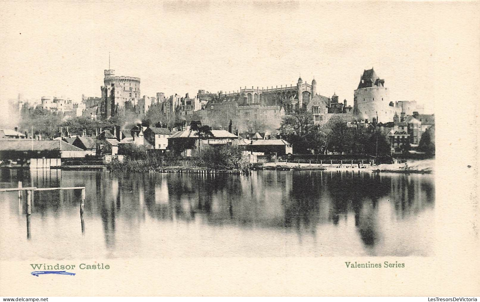 ROYAUME-UNI - Windsor Castle - Vue Générale - Vue De Loin Du Château - Valentines Series - Carte Postale Ancienne - Windsor Castle