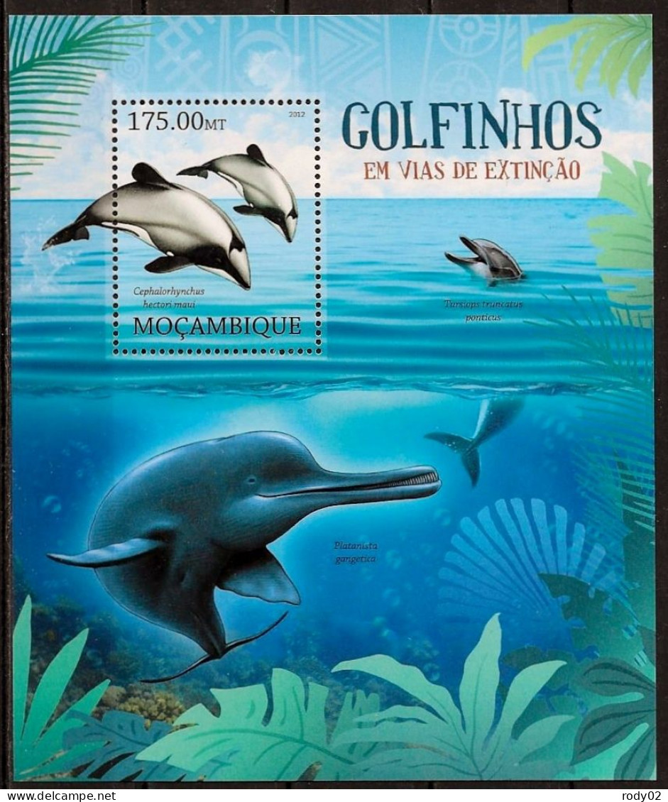 MOZAMBIQUE - DAUPHINS - N° 4767 A 4772 ET BF 567 - NEUF** MNH - Dauphins