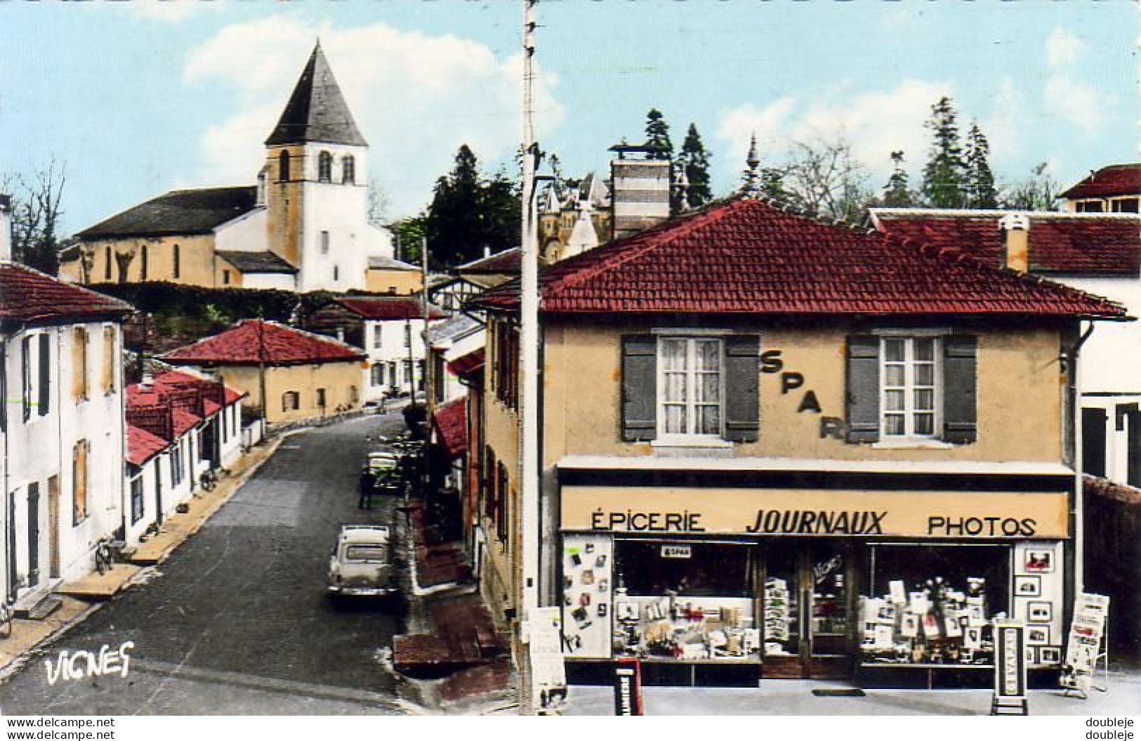 D40   CASTETS DES LANDES   Rue De L'Église   ..........  Magasin SPAR Épicerie Journaux Photos - Castets