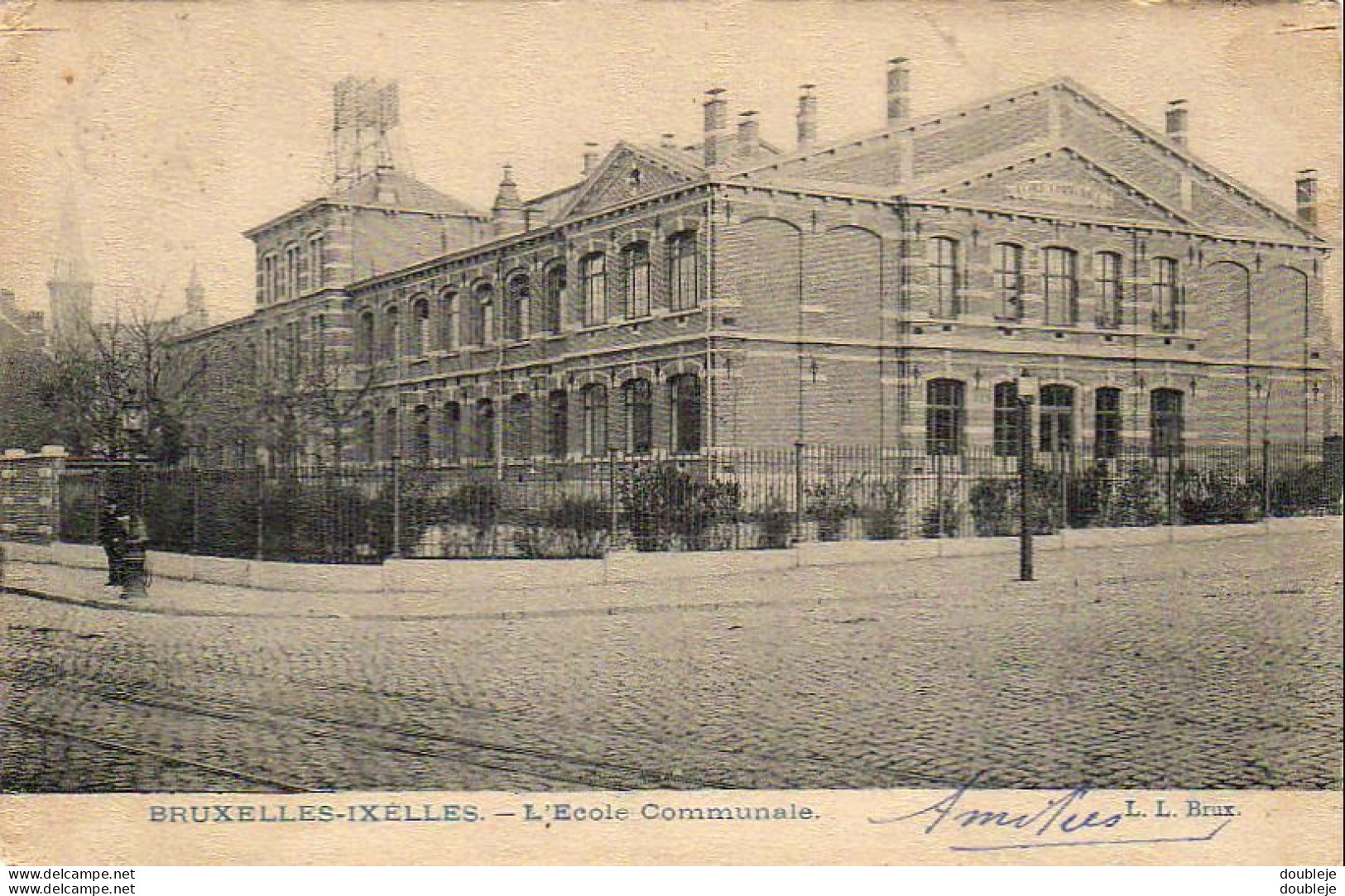 BELGIQUE    BRUXELLES  IXELLES  L'École Communale - Ixelles - Elsene