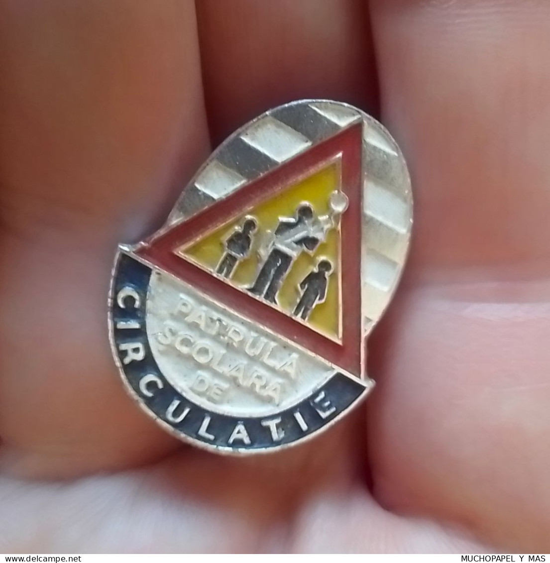 ESCASO PIN INSIGNIA DE ALFILER PATRULA SCOLARA DE CIRCULATIE ¿RUMANIA? ¿ROMANIA? ¿MOLDAVIA? CIRCULACIÓN..TRANSPORTES.... - Transports