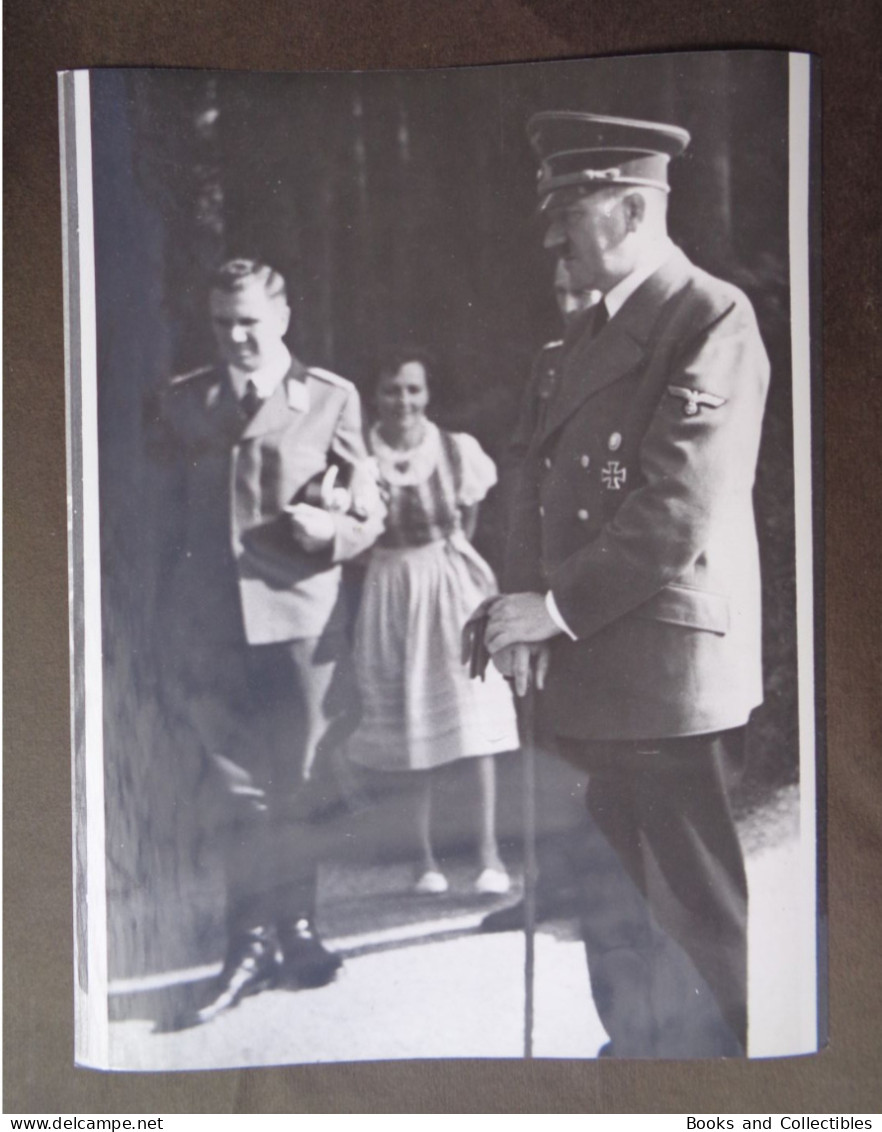 Hitler, Private Life... 18x24 Cm Reproduction Found In A Journalist's Archive * Ref. 007 - War, Military