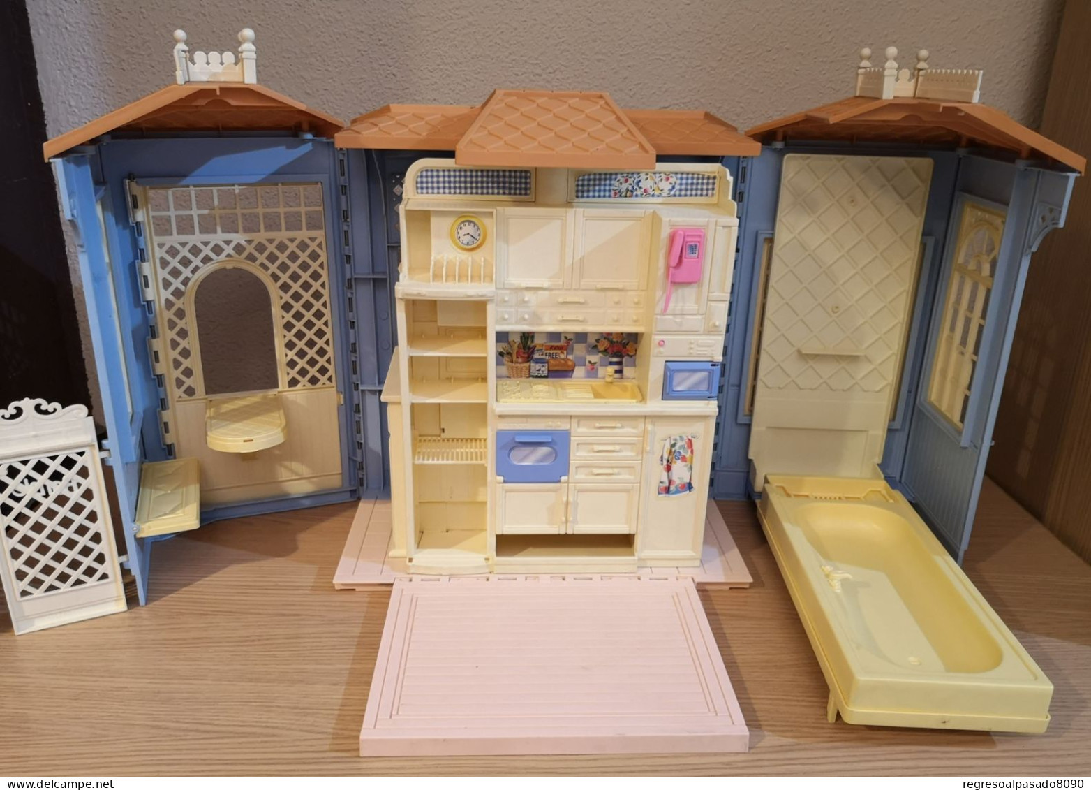 antigua Casa de barbie y sus hermanas mattel del año 1999 Mansión