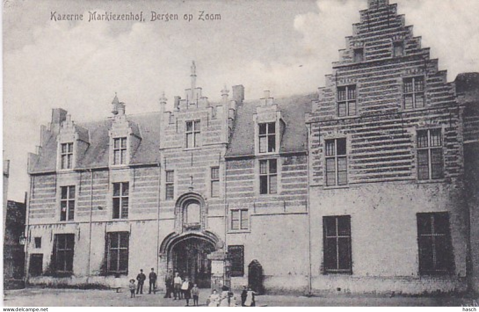 2603174Bergen Op Zoom, Kazerne Markiezenhof.(minuscule Vouwen In De Hoeken) - Bergen Op Zoom