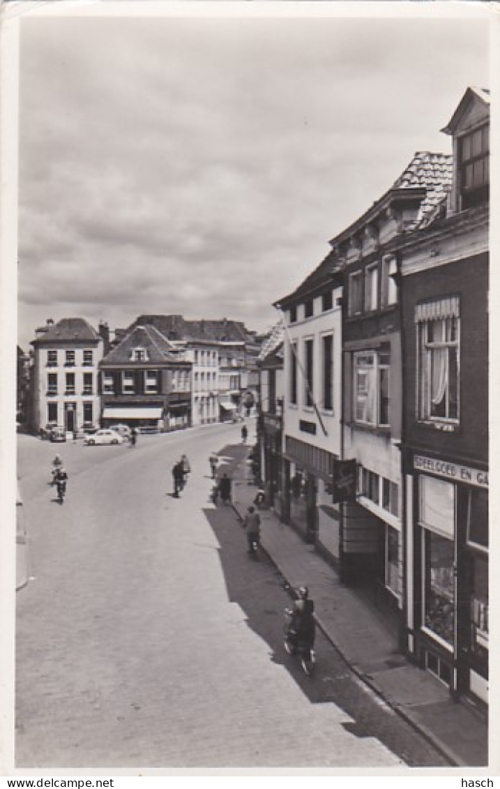 2603200Zutphen, Nieuwstad. (FOTO KAART) (minuscule Vouwen In De Hoeken) - Zutphen