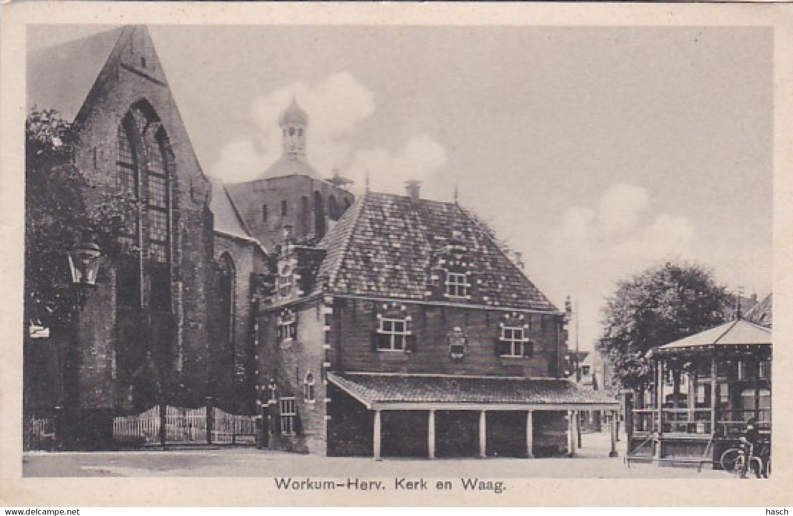 2603368Workum, Herv. Kerk En Waag.  - Workum