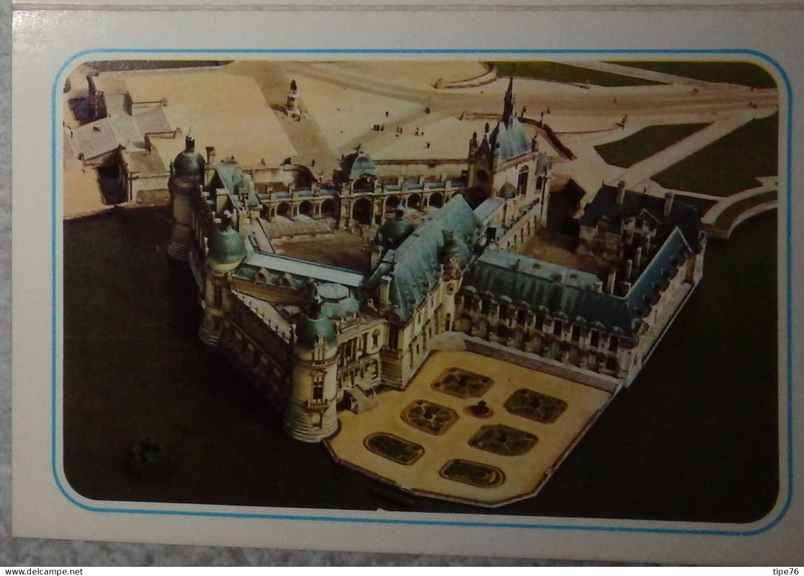 Petit Calendrier De  Poche 1972 Château Chantilly  Oise - Montceau Les Mines Saône Et Loire - Small : 1971-80