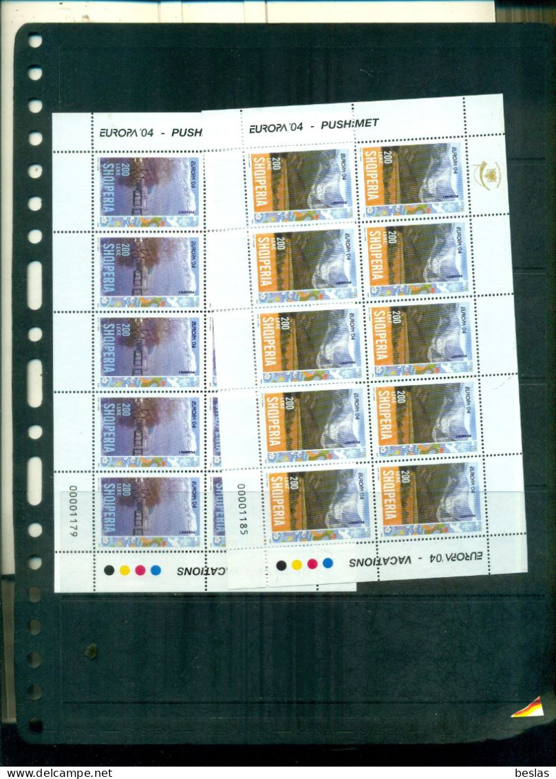 ALBANIE EUROPA 2004 2 MINI-FEUILLES DE 10 TIMBRES  NEUFS A  PARTIR DE 16. 00 EUROS - Albania