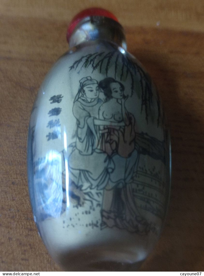 Trois Tabatières Décor érotique Asie Snuff Bottle Curiosa Flacon à Tabac En Verre Peint - Asian Art
